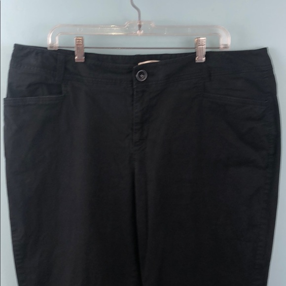 Black Sejour capri pants - Picture 2 of 5
